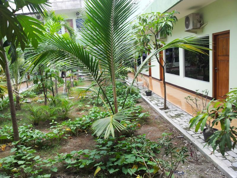 Oyo 3749 Hotel Global Inn Syariah Sedati Extérieur photo